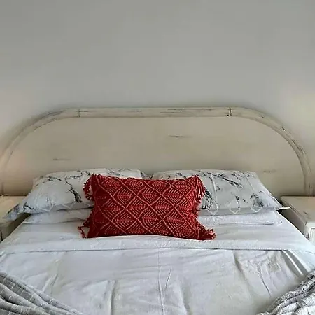 Vale De Centeanes 2-bedroom